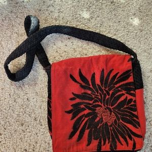 Vintage 90s red and black cross body purse